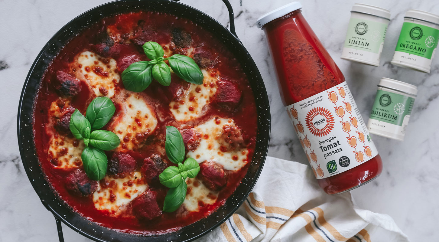 Ovnsbakte kjøttboller i tomatsaus | Middag med Desirée Andersen fra Sunkost